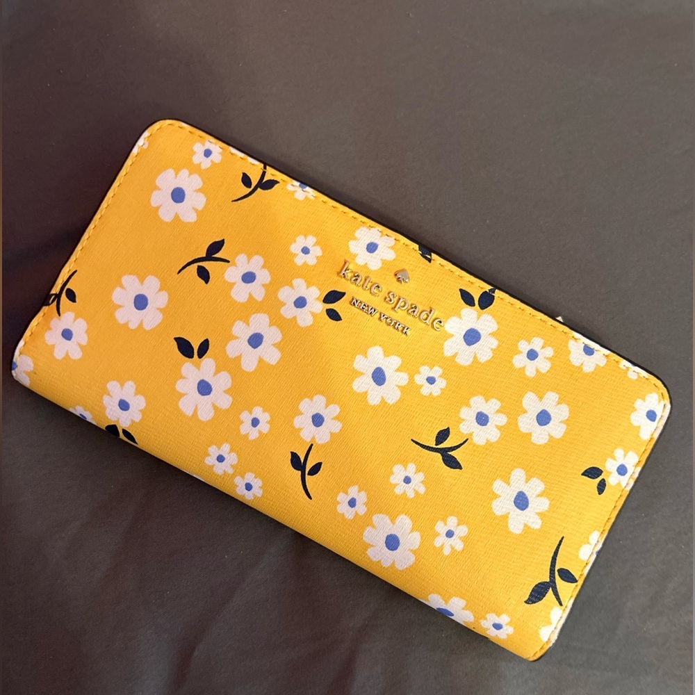 Kate Spade darcy fleurette toss large slim bifold wallet